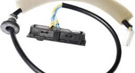 زرار قفل شنطه خلفي باترول 2010-2022 اصلي وكالة