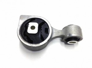 كرسي مكينة علوي يمين - نيسان ألتيما 4 سلندر (11350-JA00A)